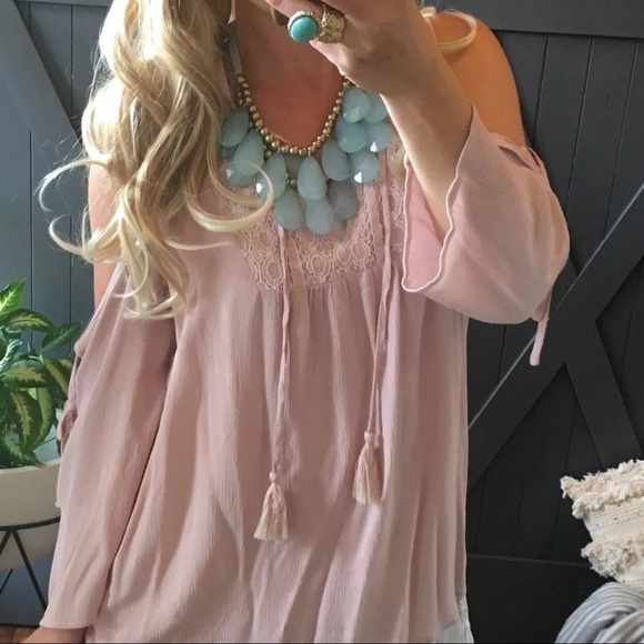 LAST TWO! NWT Dusty Pink Lace Tassel Blouse Top - Picture 2 of 6